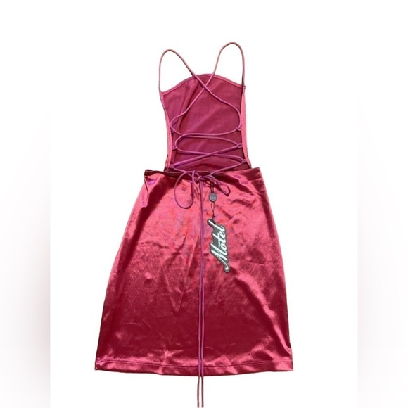 Motel Kozue satin dress in red - Picture 2 of 5